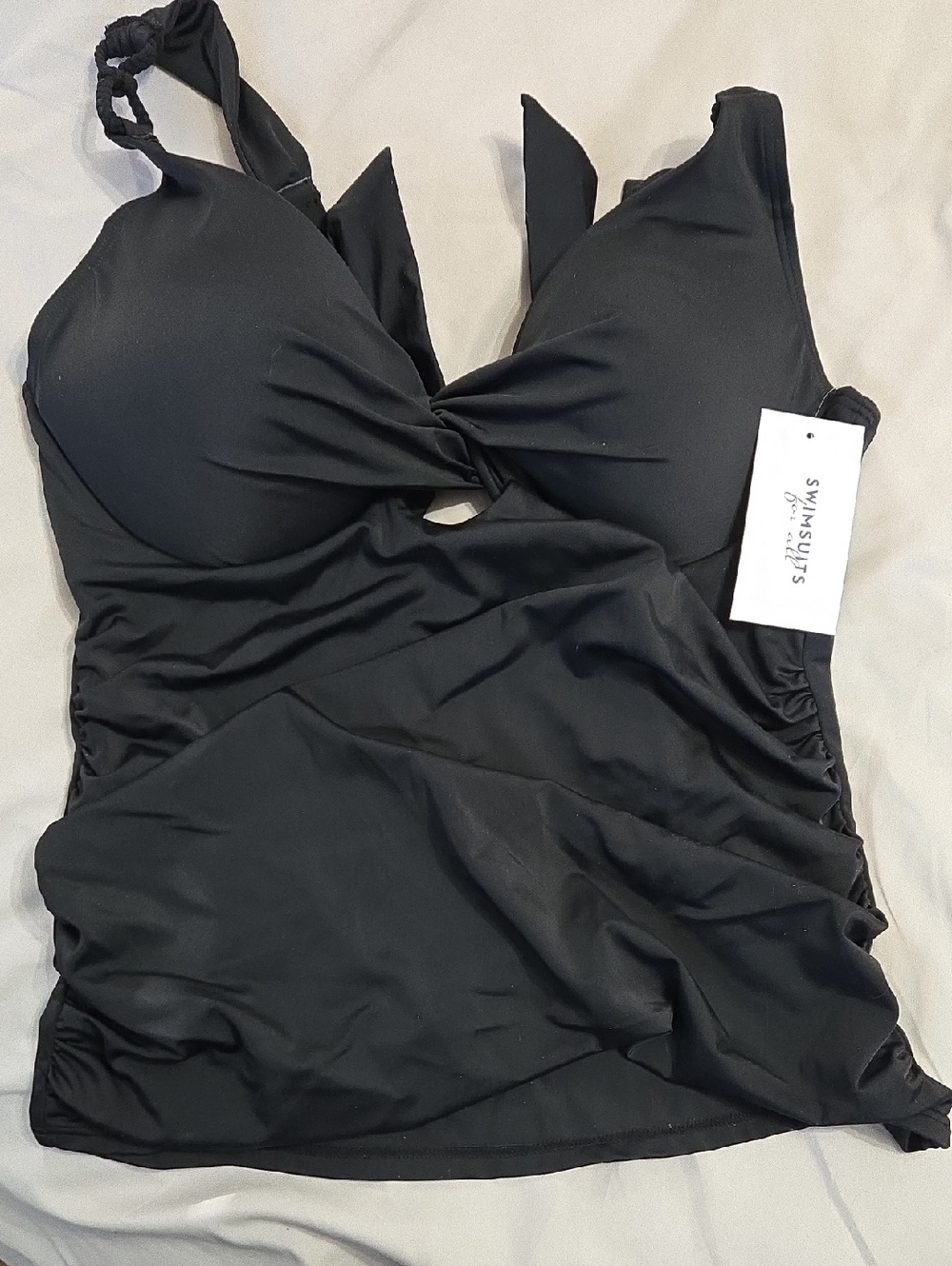 Swimsuits For All Black Twist-Front Tankini Top with Keyhole